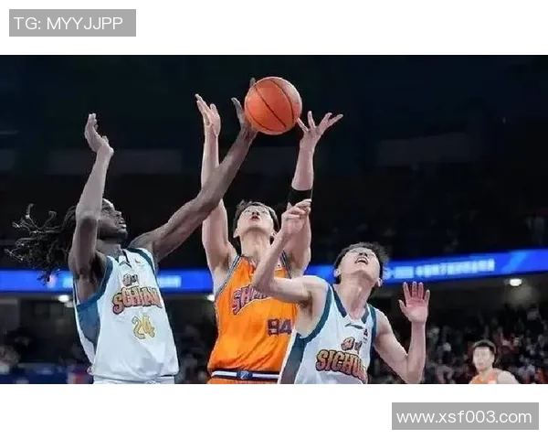 上海篮球队近期状态引发热议球迷与专家各执己见的背后真相